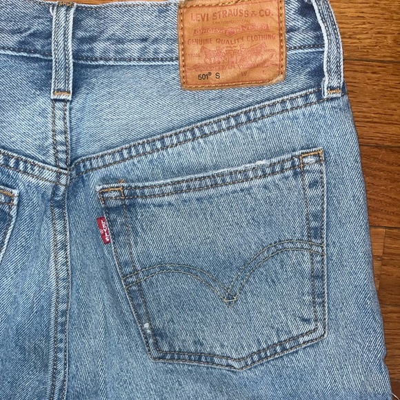 Levi’s Premium 501 Skinny Women’s Jean - Picture 3 of 4